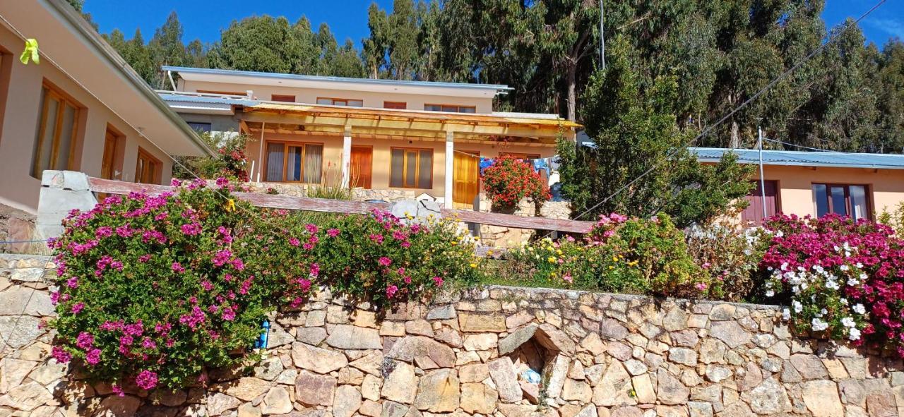 Hostal Tawri Isla del Sol Zewnętrze zdjęcie