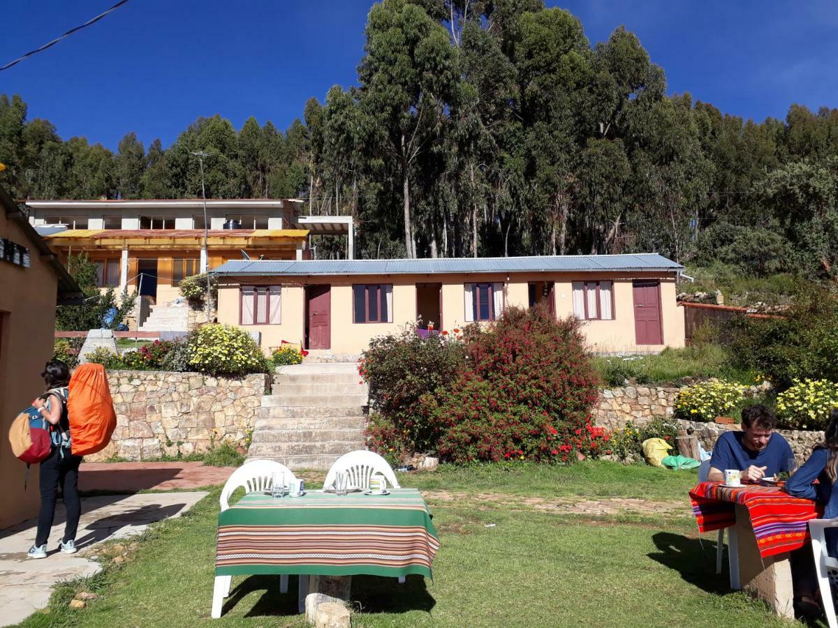 Hostal Tawri Isla del Sol Zewnętrze zdjęcie